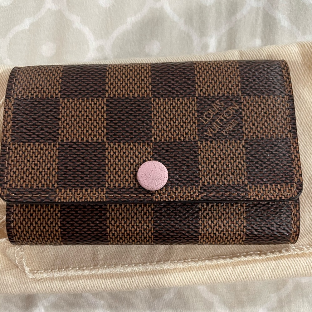 Authentic Louis Vuitton Key Wallet